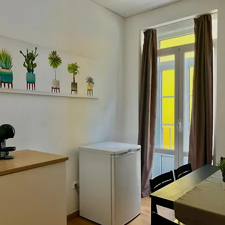 3 Bedroom, 2,5 Bathroom - Bairro Alto * 리스본